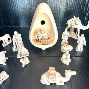 1950’s Vintage Christmas ceramic Handmade Nativity Scene 16 Figurines Set
